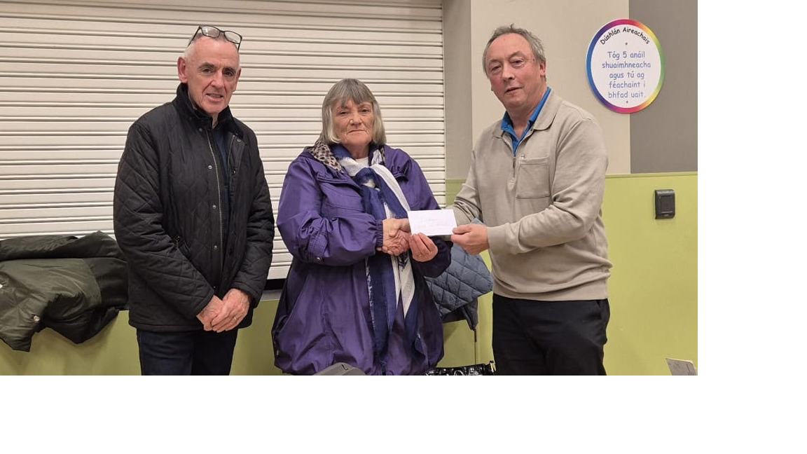 Eamonn Presents Cheque to Meals on Wheels 2025