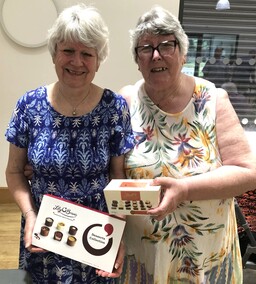 Doughty Bowl scratch winners - Janet & Linda