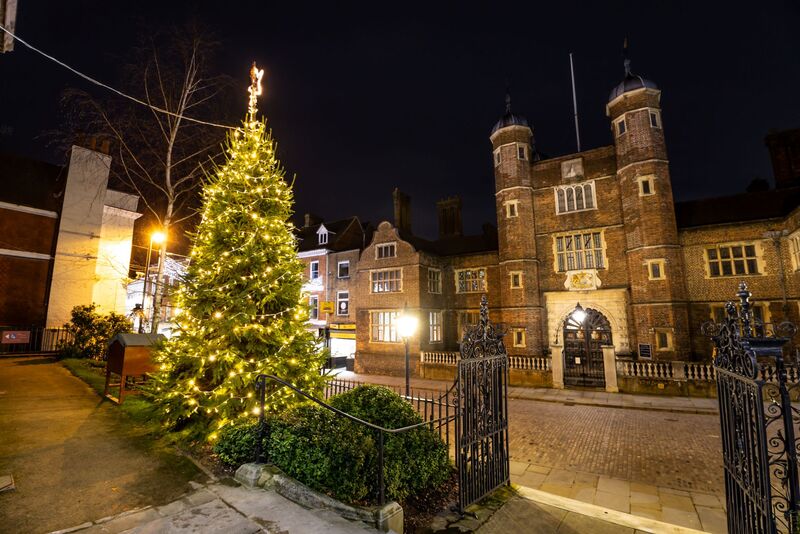 Twixmas Trumps in Guildford