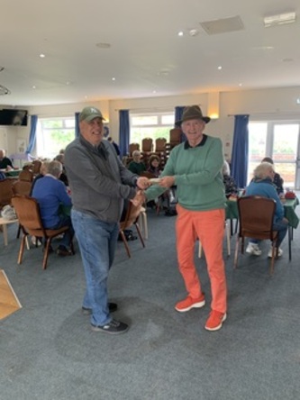 Cheque presentation in aid of Ukranian Mothers & Children