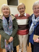 Memorial Prize October 2023 1st Gross Nora Kelly & Mary Whelan with President Nessa Dunlea