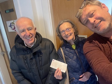 KYSS. Charity donation