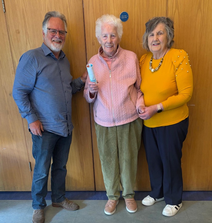 Pearl Hynes presented with Honorary Life Membership of the club