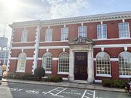 Location and Facilities