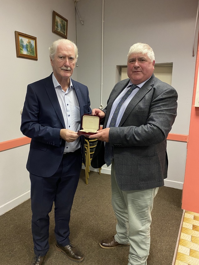 Matt O'Brien handing over Presidency to Eamonn Bray