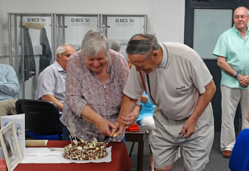 MichaelCutCakeByRoseH350