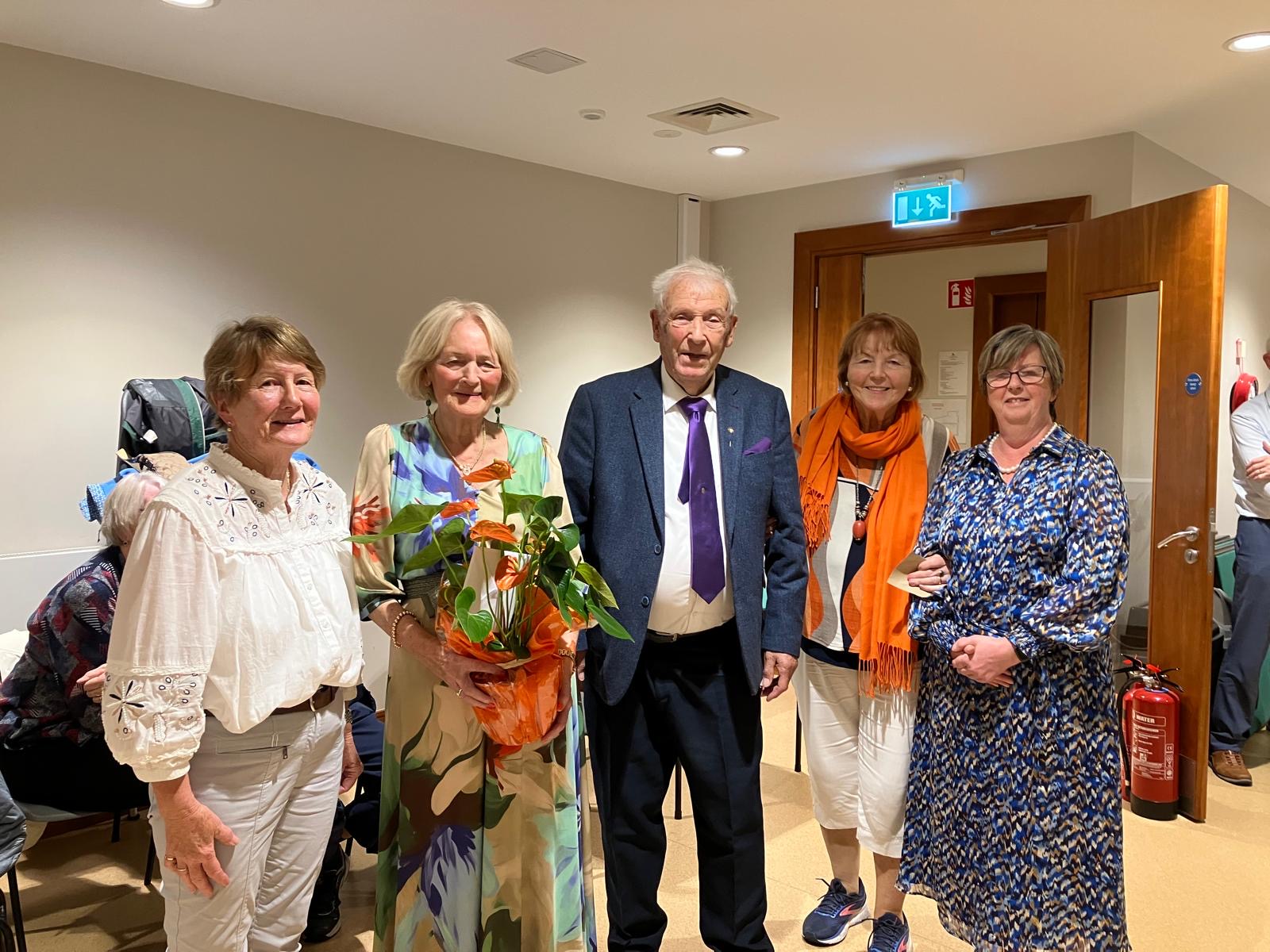 Chris and Pauline say goodbye.
