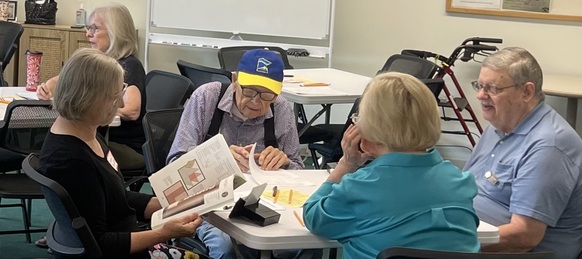 Socializing Between Hands